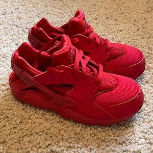 👟 Red Nike Shoes 👟